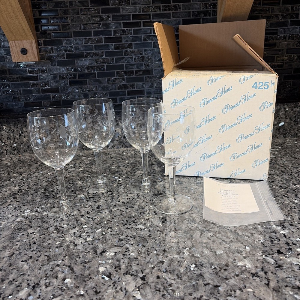 Princess House Heritage Wine Glass Floral Etch Cut Stemware With Box Set Of 4