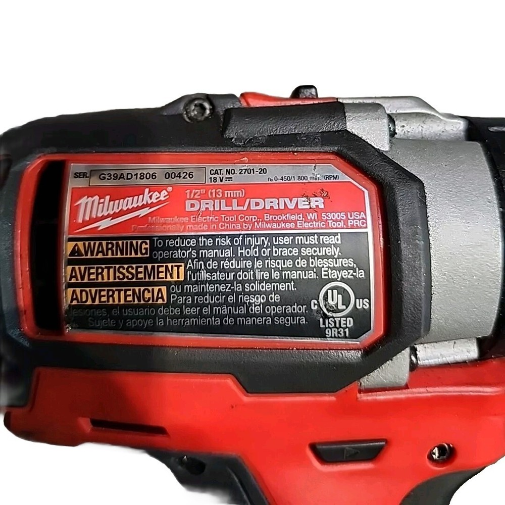 Milwaukee Cordless Drill With Battery And Charger. 2701-20
