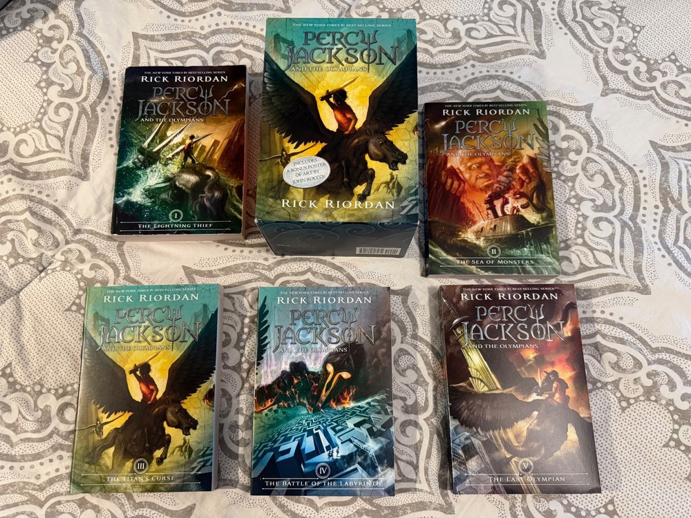 Percy Jackson & the Olympians 5 Book Paperback Boxed Set Rick Riordan w/Poster