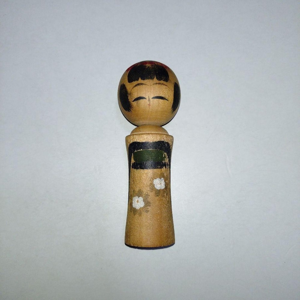 Kokeshi Wooden Doll Floral Design Home Decor Vintage Used