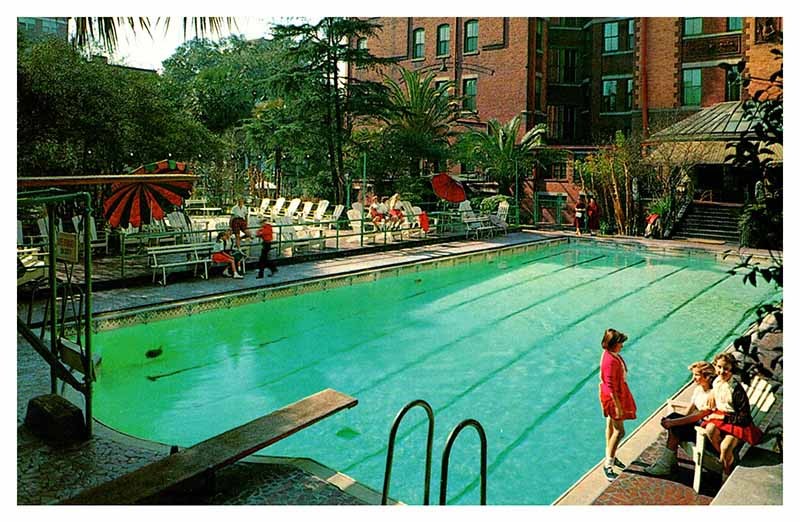 Postcard SWIMMING POOL SCENE Savannah Georgia GA a/01 AT1783
