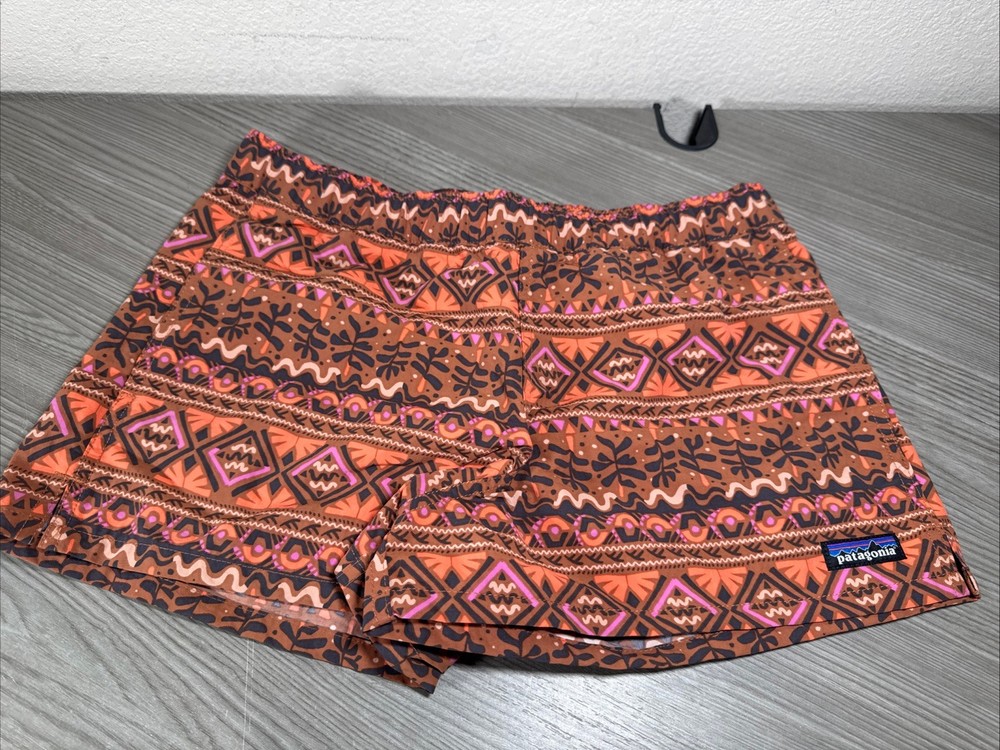 PATAGONIA Women’s Shorts Small Orange Barely Baggies Geometric Print 2.5