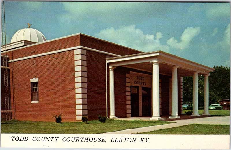 Postcard COURT HOUSE SCENE Elkton Kentucky KY m/09 AK0196