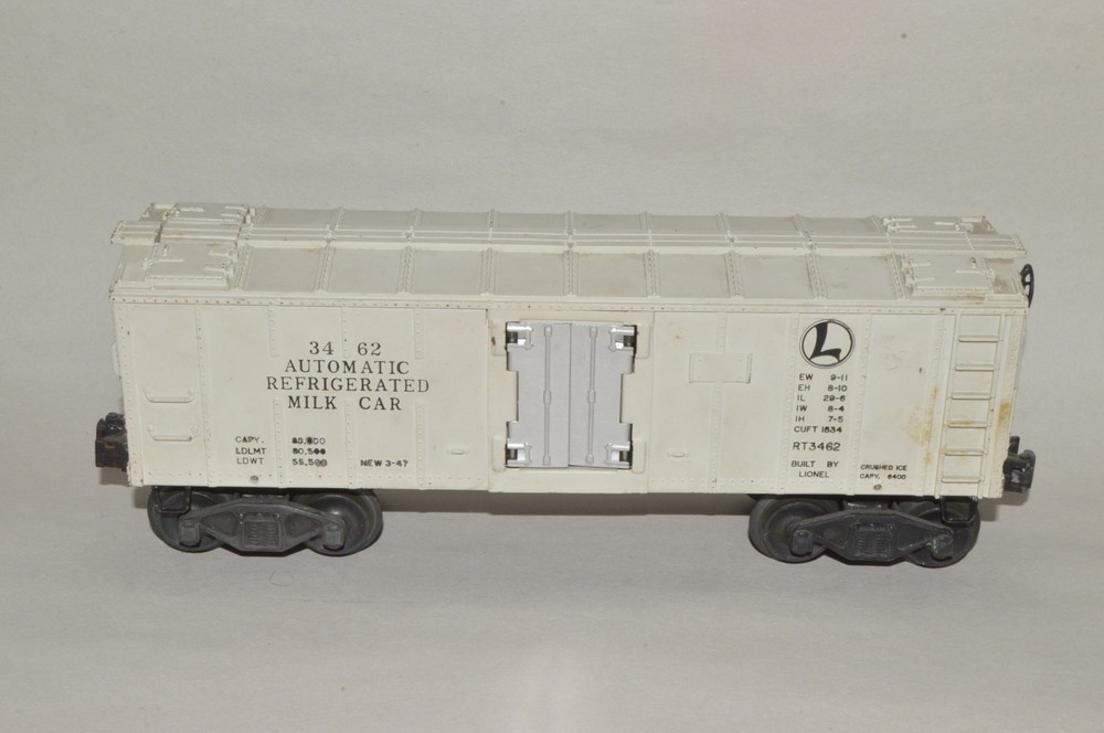 O gauge Lionel 3462 Automatic Refrigerated Milk reefer car train