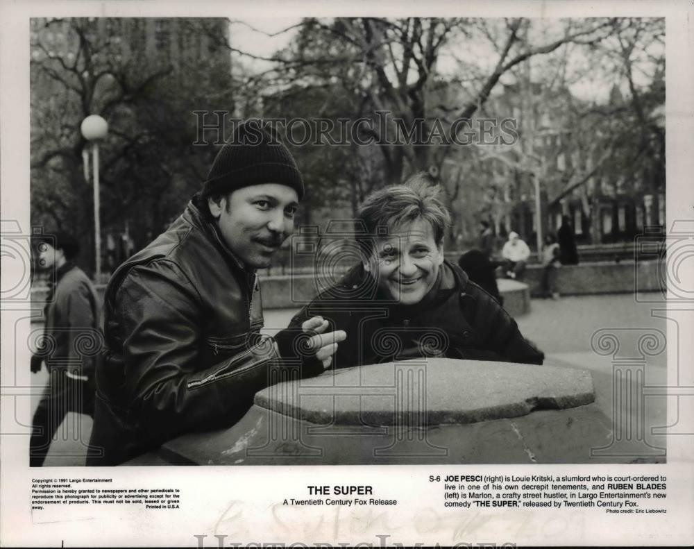 1991 Press Photo Joe Pesci and Ruben Blades star in The Super - cvp66788