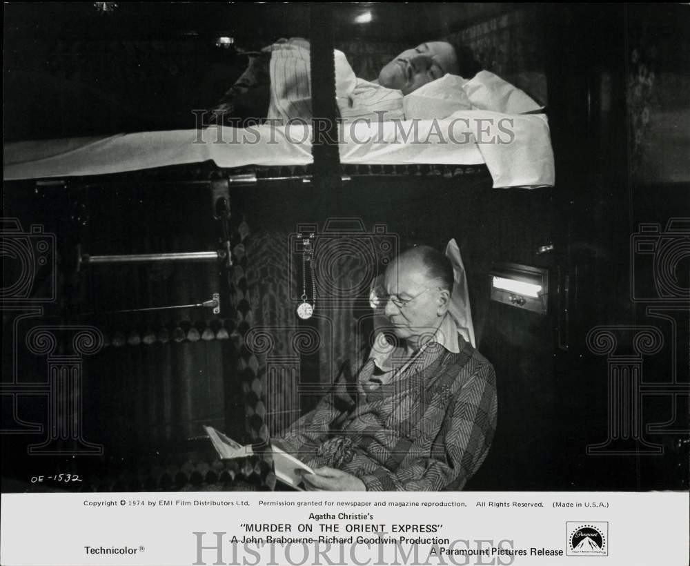 1974 Press Photo John Gielgud & Denis Quilley in 