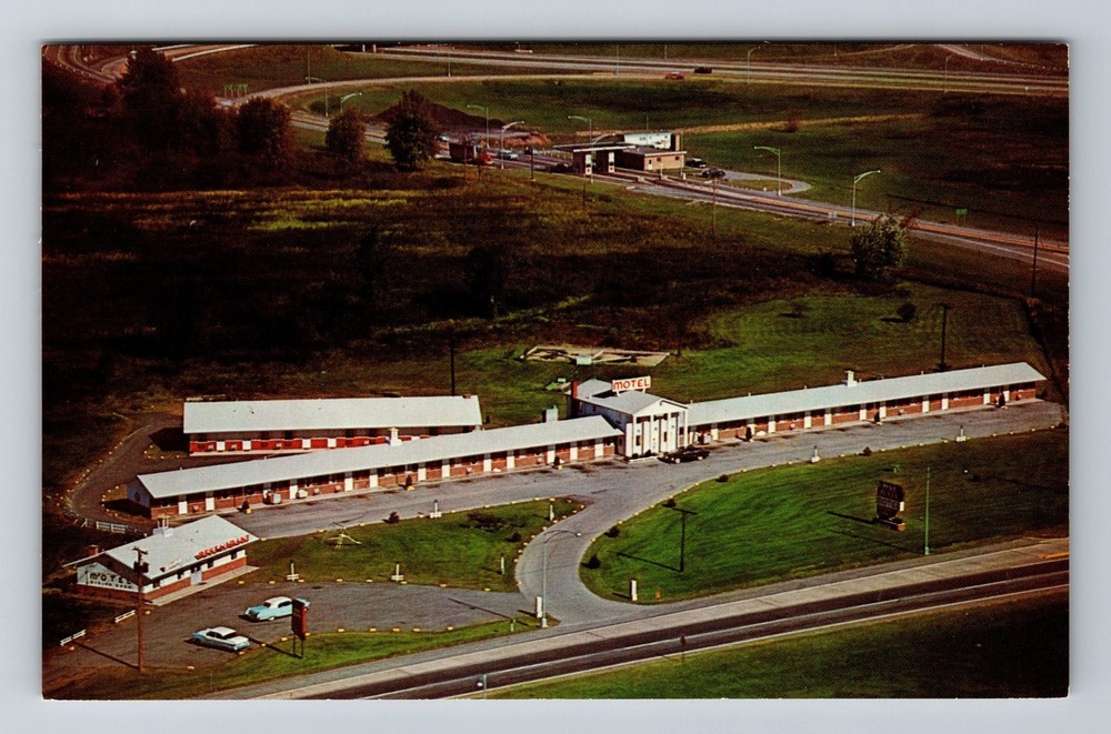 Newton Falls, OH-Ohio, The Pike Plaza Motel & Riccardi's Café, Vintage Postcard