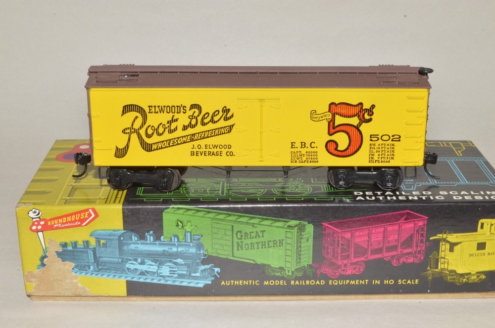 HO scale Roundhouse Elwood's Root Beer 36' billboard reefer car train MW KD's