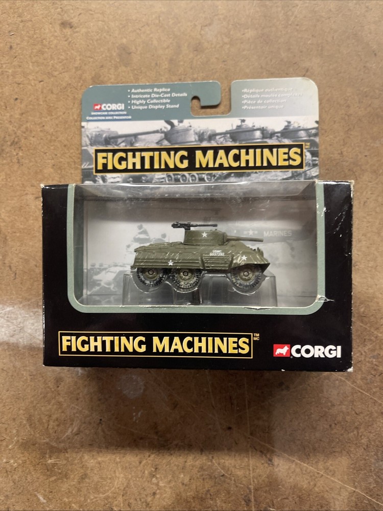 CORGI Fighting Machines WWII M8 USMC Greyhound Battle of the Bulge CS90312- 1:72