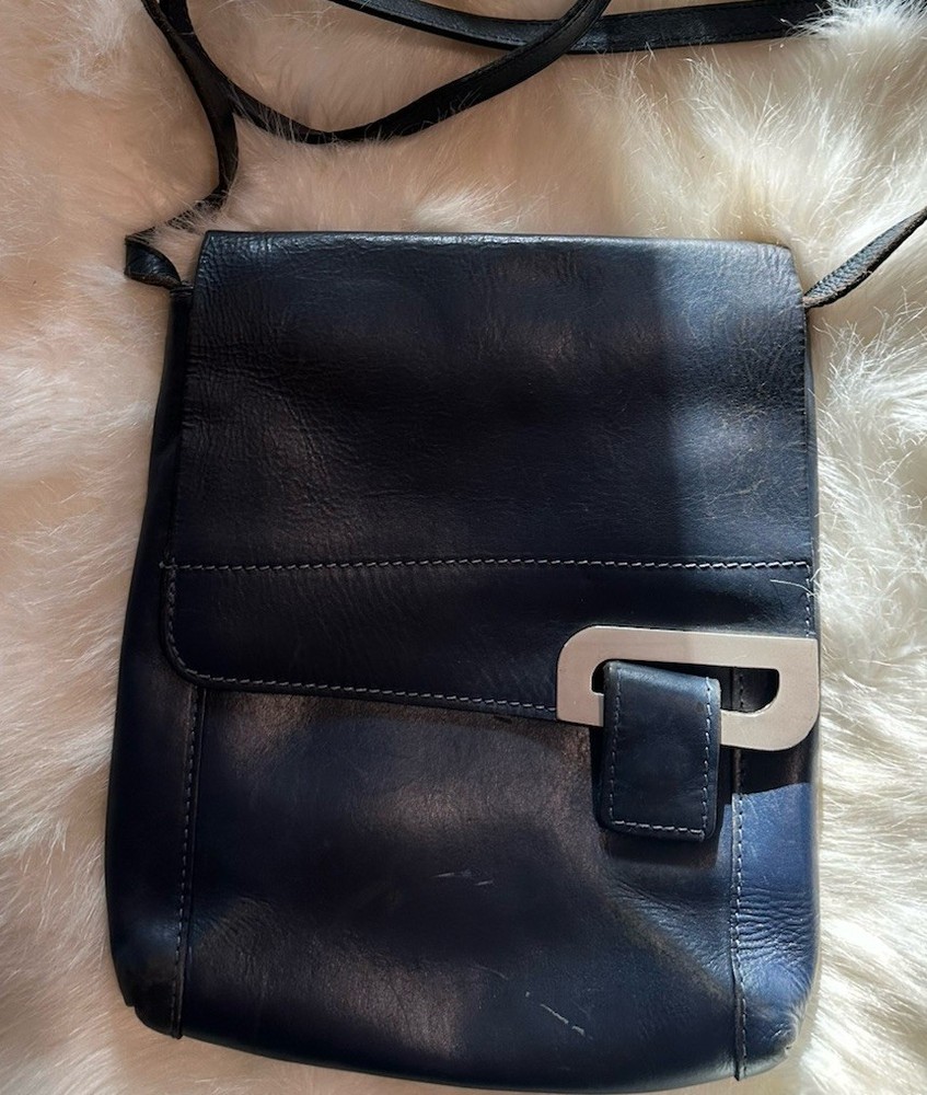 vera pelle navy blue italian leather crossbody bag
