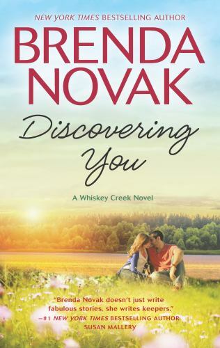 Discovering You; Whiskey Creek - paperback, 077831880X, Brenda Novak