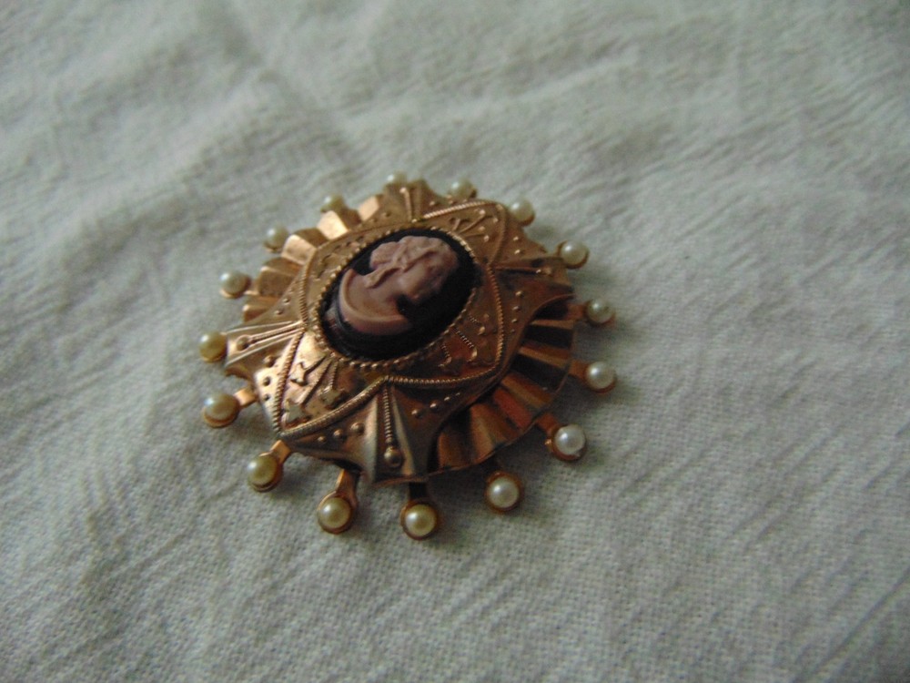 vintage ornate Etruscan Revival seed pearls Cameo brooch