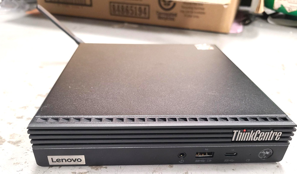 Lenovo ThinkCentre M75q Gen 2 3.3GHz Ryzen 8GB 256GB NVMe Win10P w AC