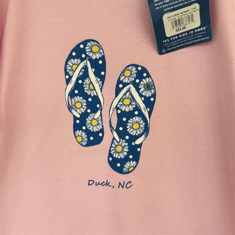 Life is Good Women's XS Pink T-Shirt Daisy Flip Flops Duck NC