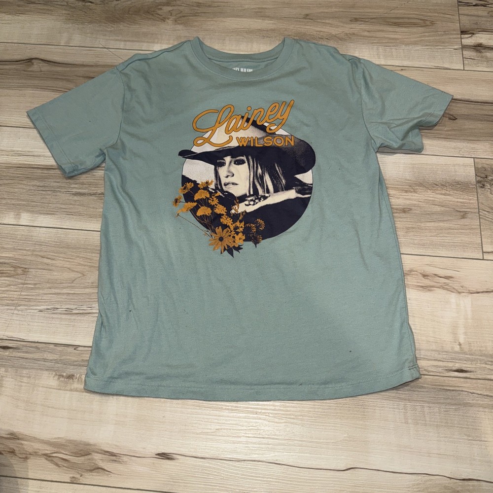 Lainey Wilson Girls XL Tour T Shirt