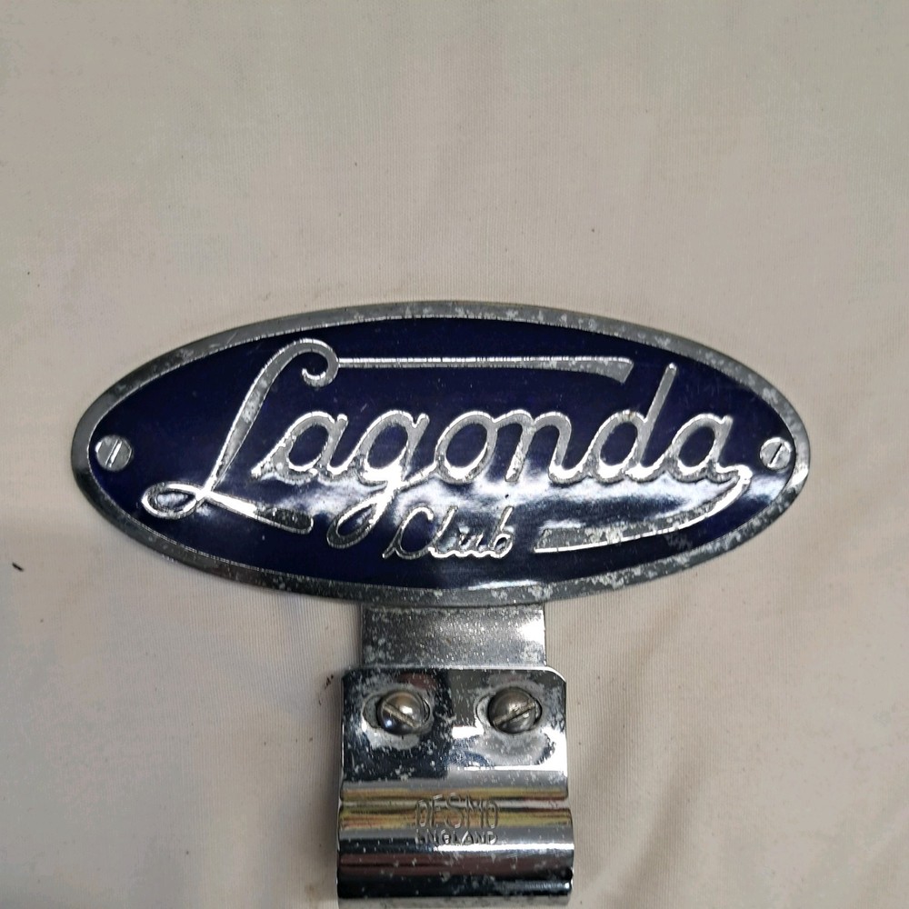 LAGONDA MOTOR CAR CLUB VINTAGE ENAMEL BADGE DESMO BRACKET