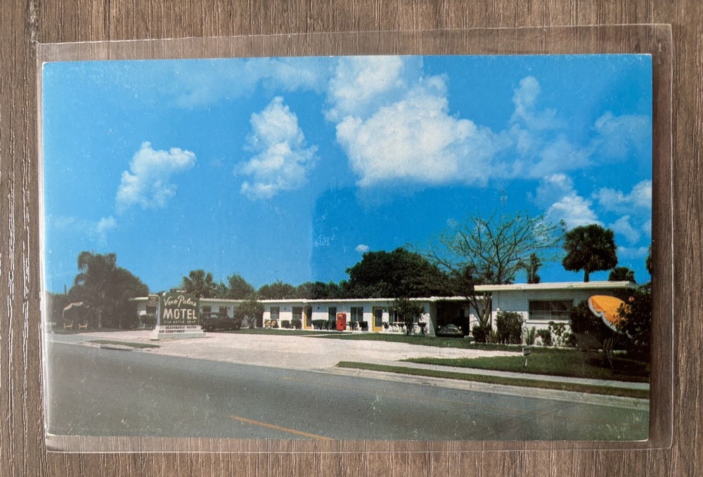 Postcard Vero Palms Motel, Vero Beach FL Florida