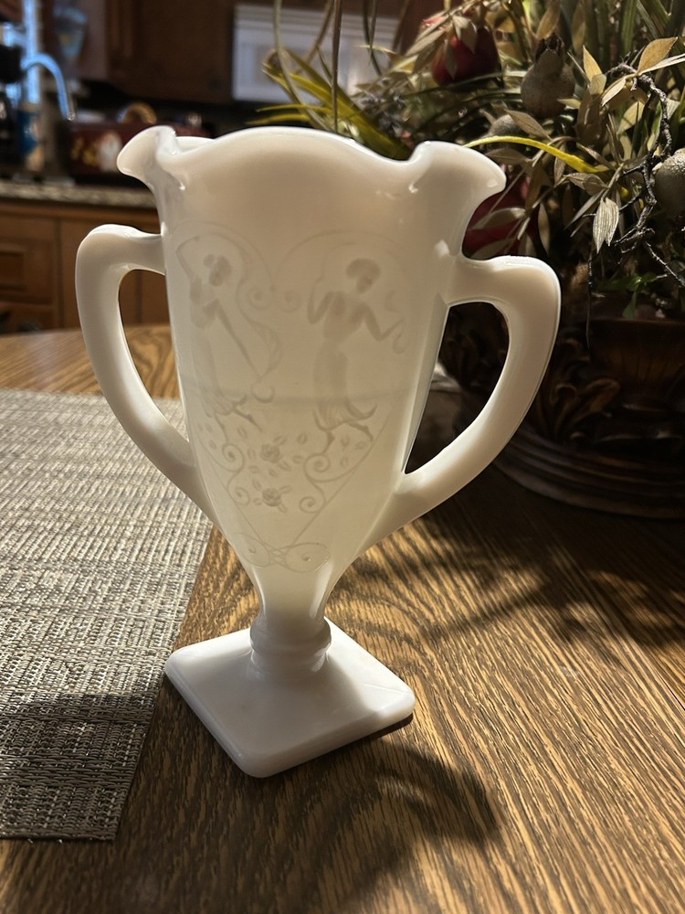 Vintage L.E. Smith Dancing Ladies Trophy Style Milk Glass Loving Cup/Vase