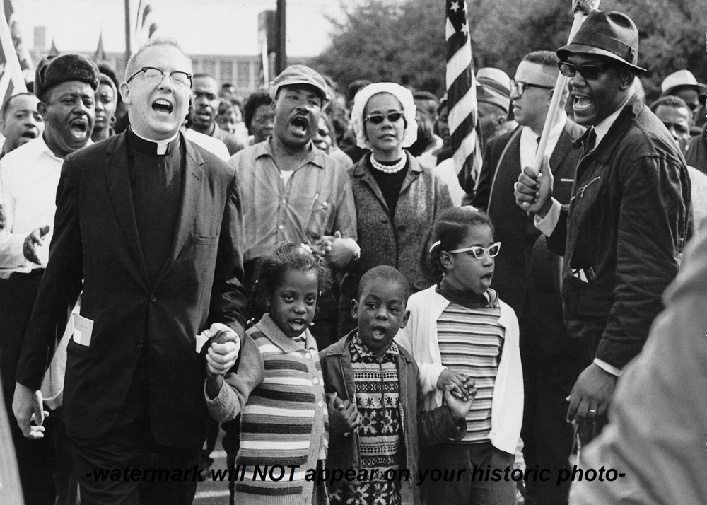 Martin Luther King Jr PHOTO Selma to Montgomery March  1965 Civil Rights