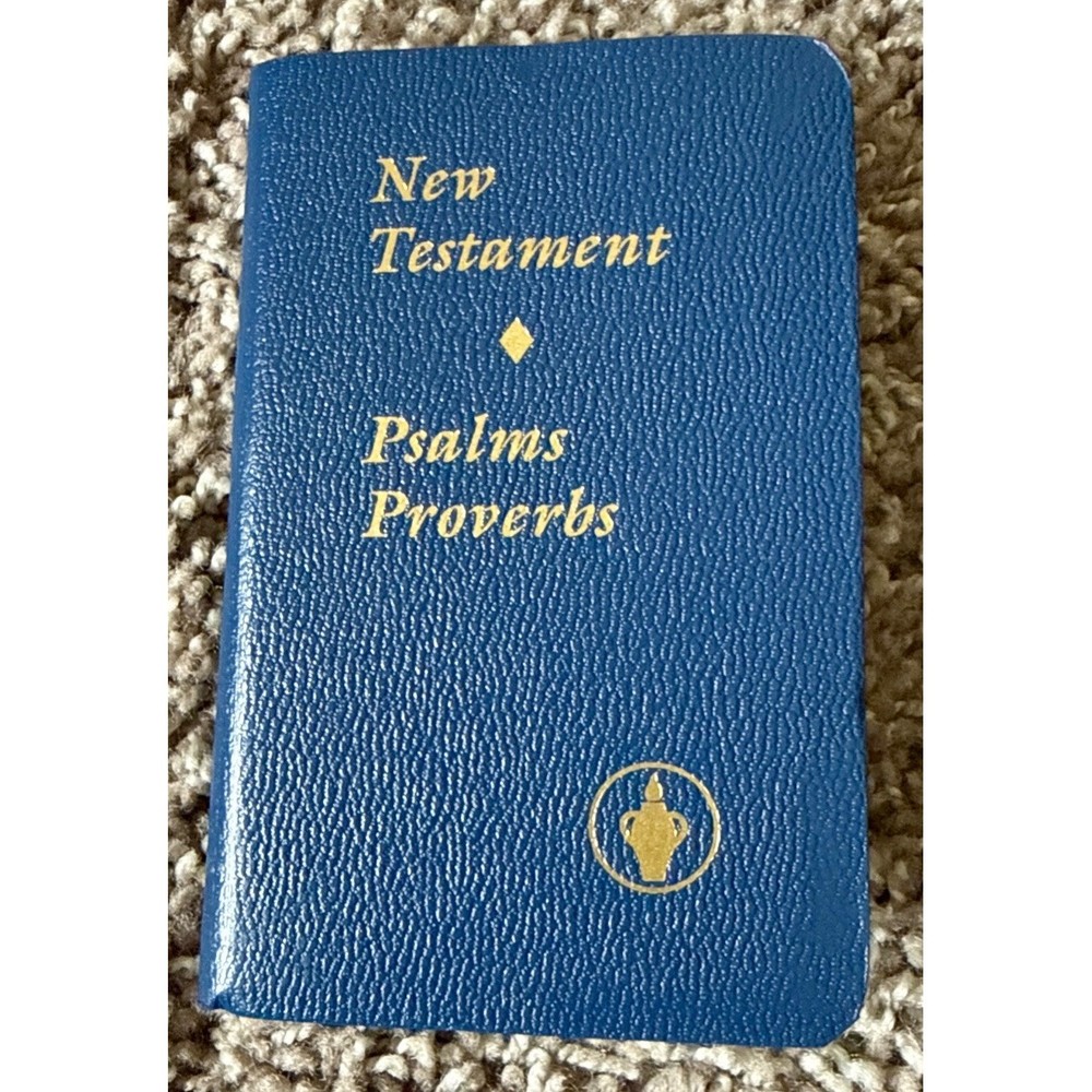 Gideons New Testament Pocket Bible Psalms Proverbs Blue Softcover Excellent