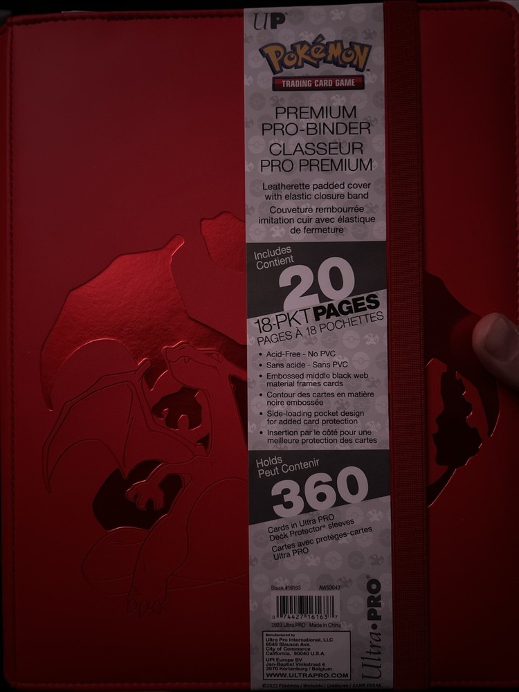 Pokémon Premium Ultra-Pro Binder Red ES CHARIZARD🐉Binder Holds Up To 360 Cards