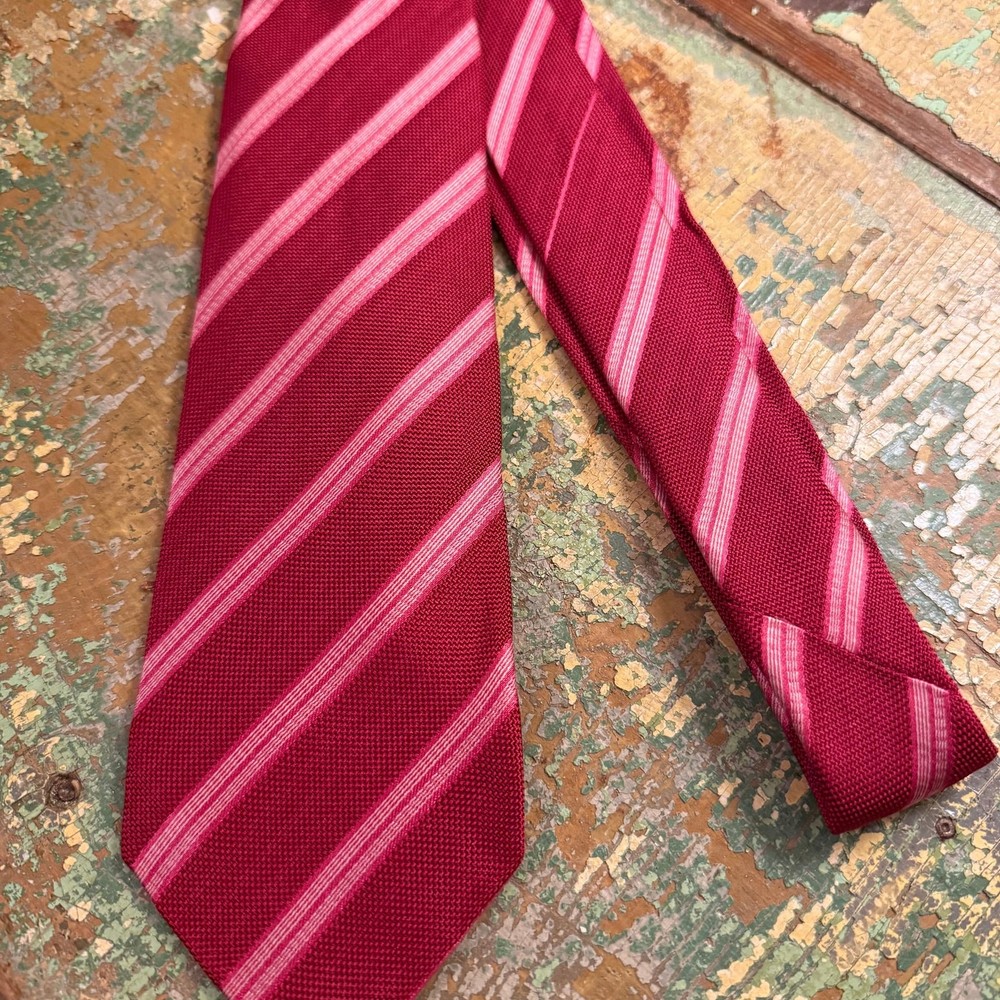 ISAIA Napoli Red and Pink Striped 7-Fold Silk Tie