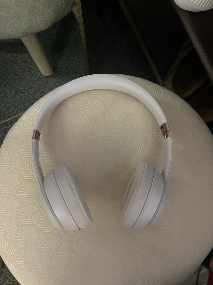 Beats Solo 4 True Wireless On-Ear Headphones MUW23LL/A, Apple, Beats by Dr. Dre