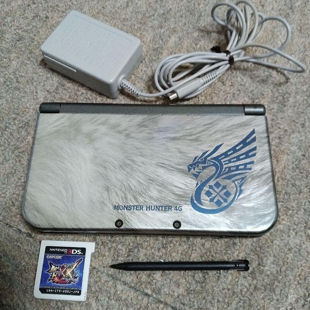 New Nintendo 3DS XL LL Monster Hunter 4G Limited Console Used From Japan