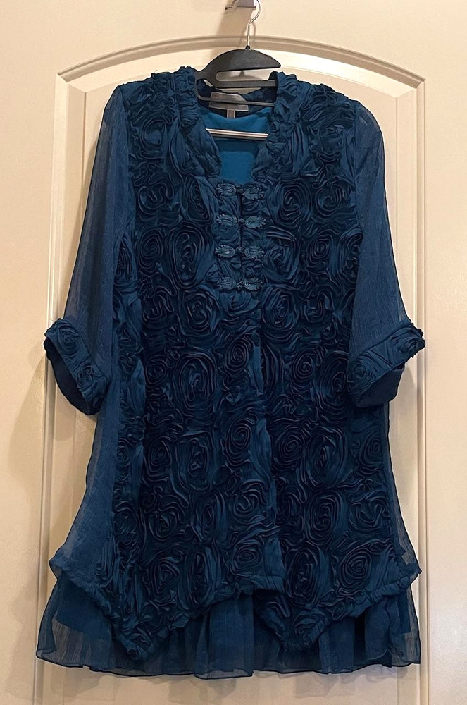 Pretty Angel Womens Silk Blend Teal Romantic RosesTunic, sheer sleeves Large