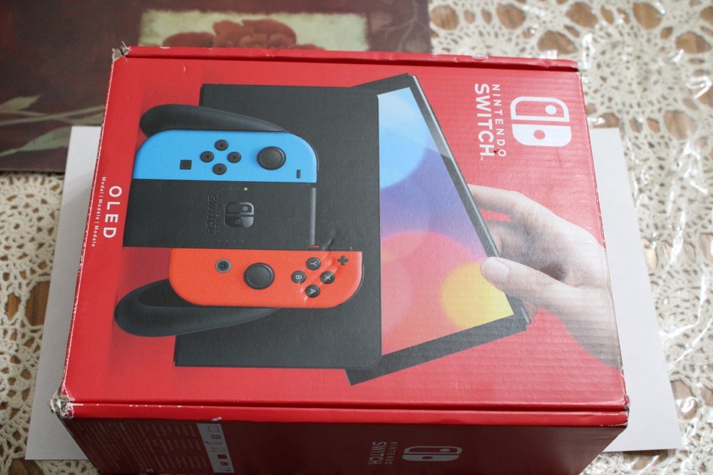 NINTENDO SWITCH OLED W/DOCK, CHARGER (P07014175)