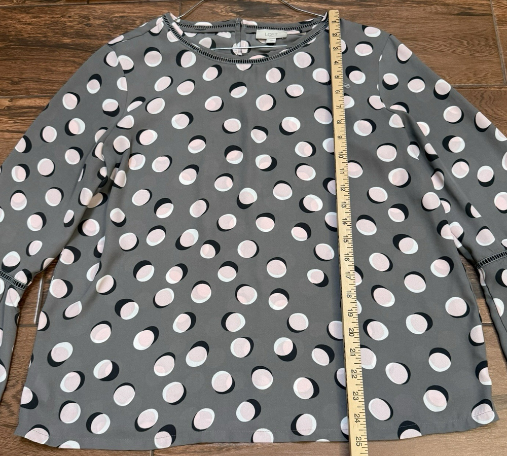 Ann Taylor Gray Pink Polka Dot Bell Sleeve Blouse Size Large Loft Top