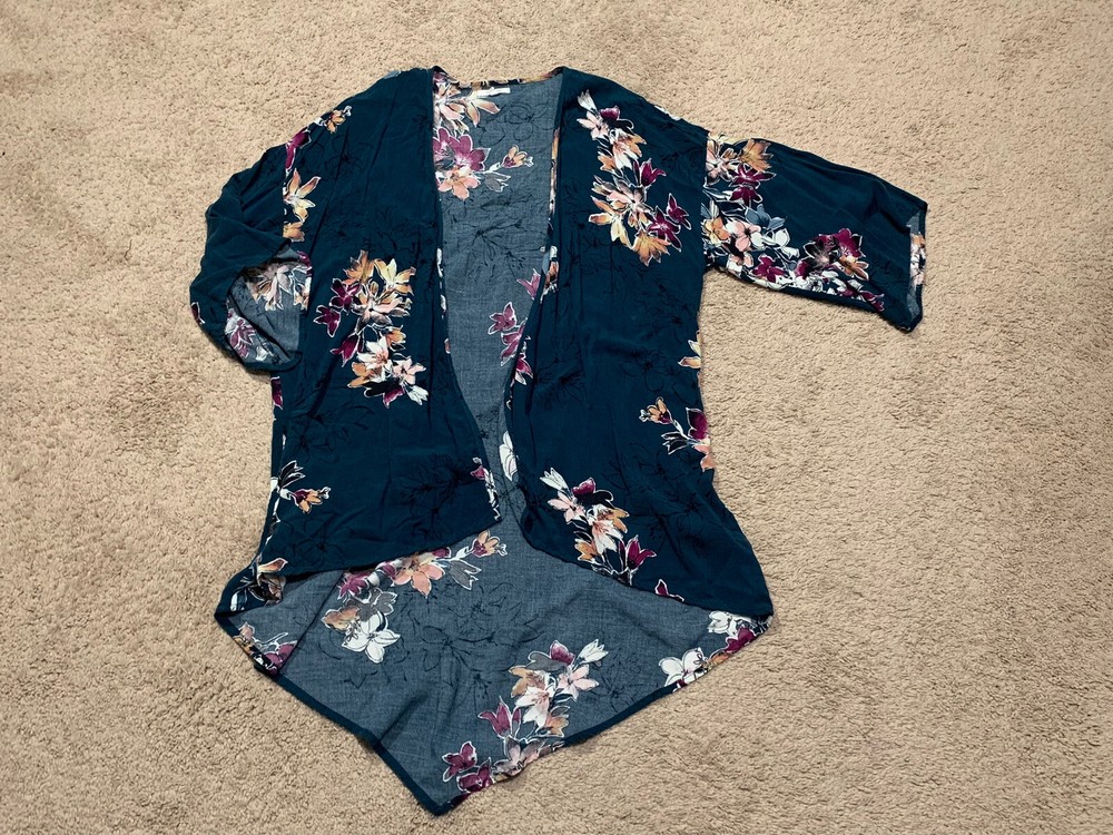 Maurices Womens Kimono Size S/M Multicolor Floral Print Lightweight Flowy