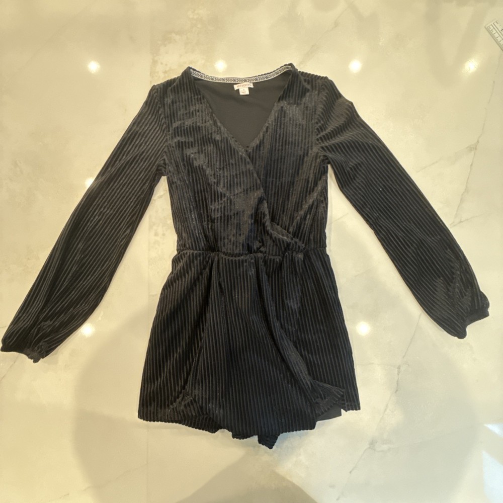 Xhilaration Black Long Sleeve Velvet Romper  Size Small