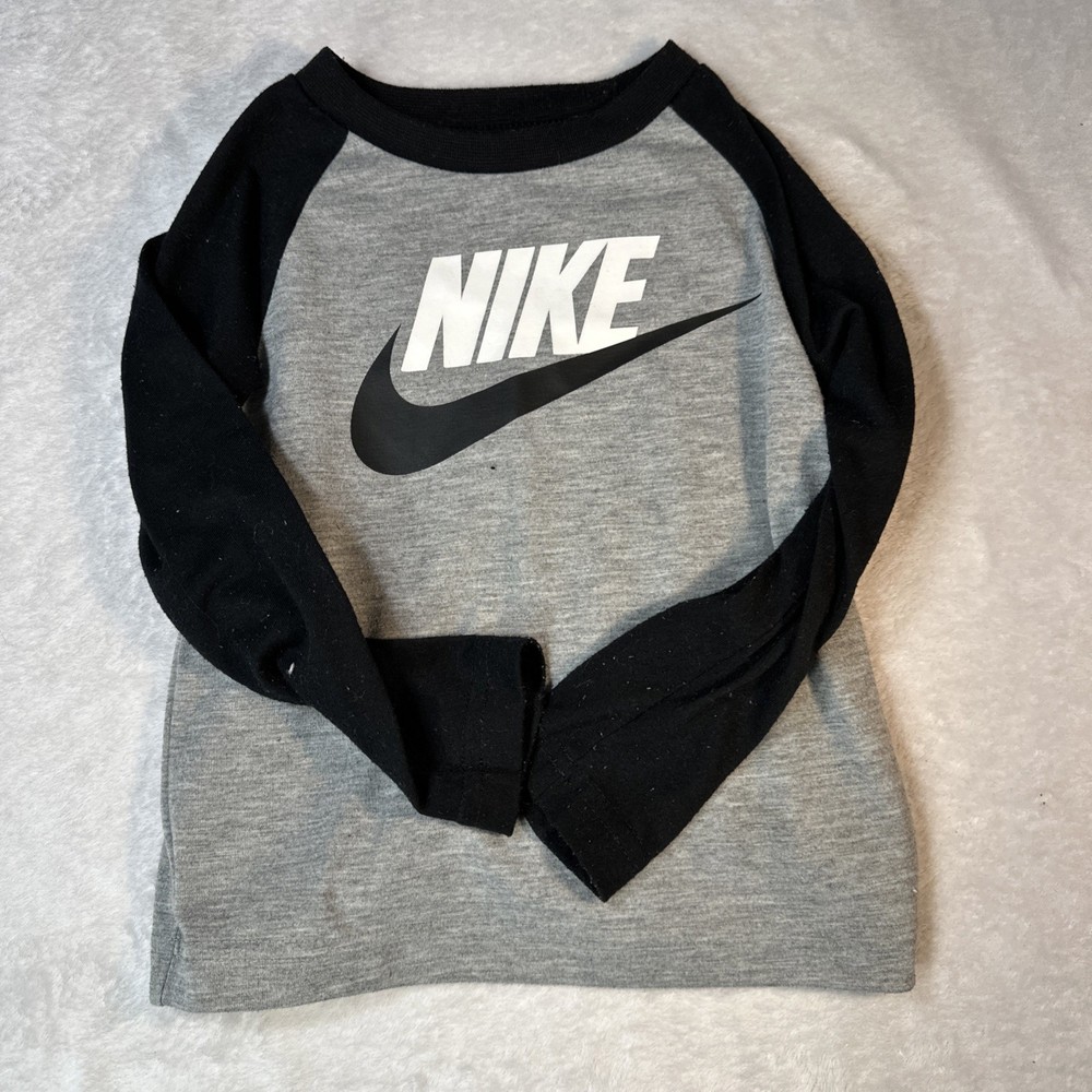 Nike Youth Long Sleeve Graphic T Shirt Black Gray Size 2T