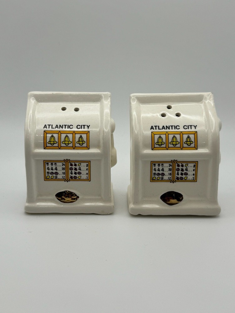 Atlantic City salt and pepper shakers, slot machines, souvenir collectibles