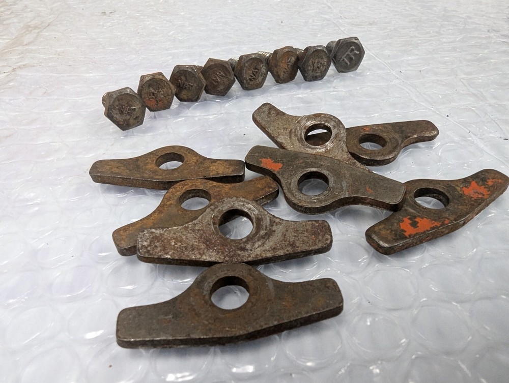 1967 327 Chevy Valve Cover Bolts And Spreaders GM Original SBC 283 327ci 350