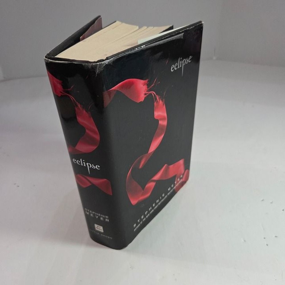 The Twilight Saga Series Eclipse by Stephenie Meyer (2007 1st edition Hardcover)