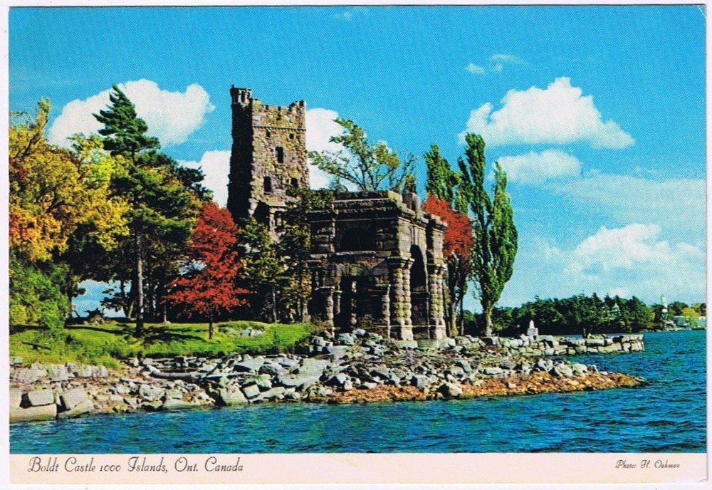 Postcard Boldt Castle 1000 Islands Ontario Heart Island