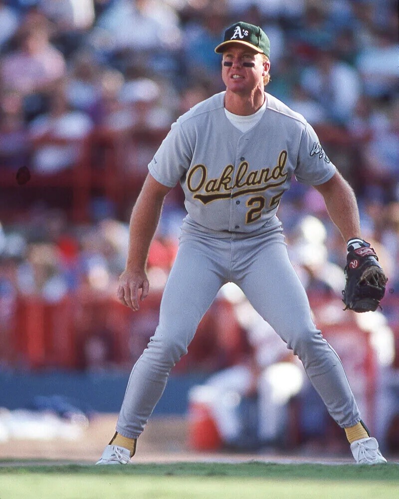 Mark Mcgwire Playing For The Oakland A'S 8x10 PHOTO PRINT