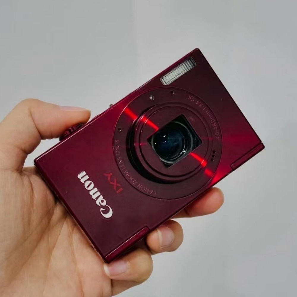 Canon PowerShot ELPH 520 HS/ IXUS 500 HS/ IXY 3 Digital Camera  10.1MP 12x Red