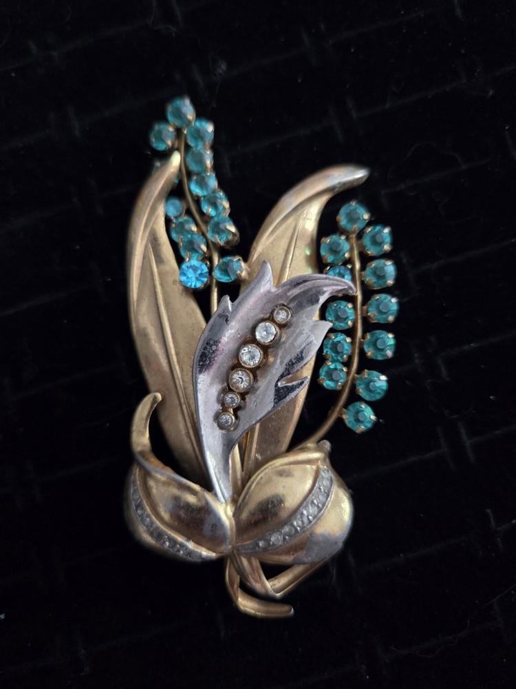 Large Vintage Pot Metal Flower Brooch Pin 3.75