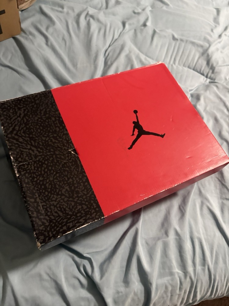 Size 12 - Jordan 3 Retro SE Unite