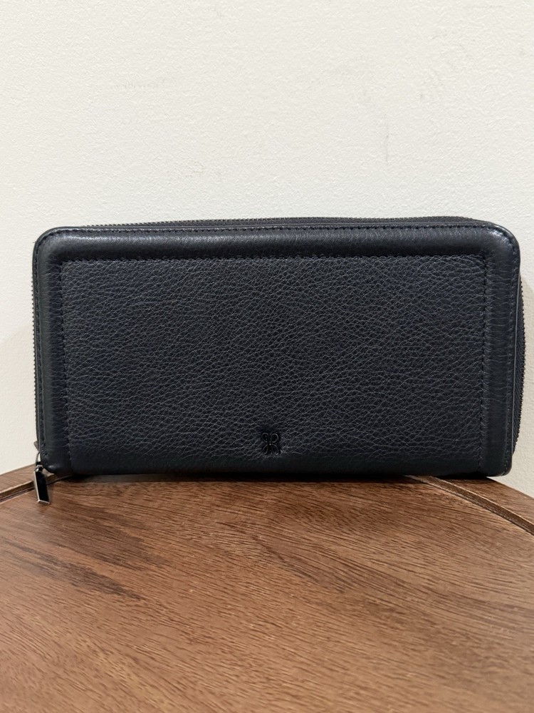 Hobo Nila large zip around continental wallet color black