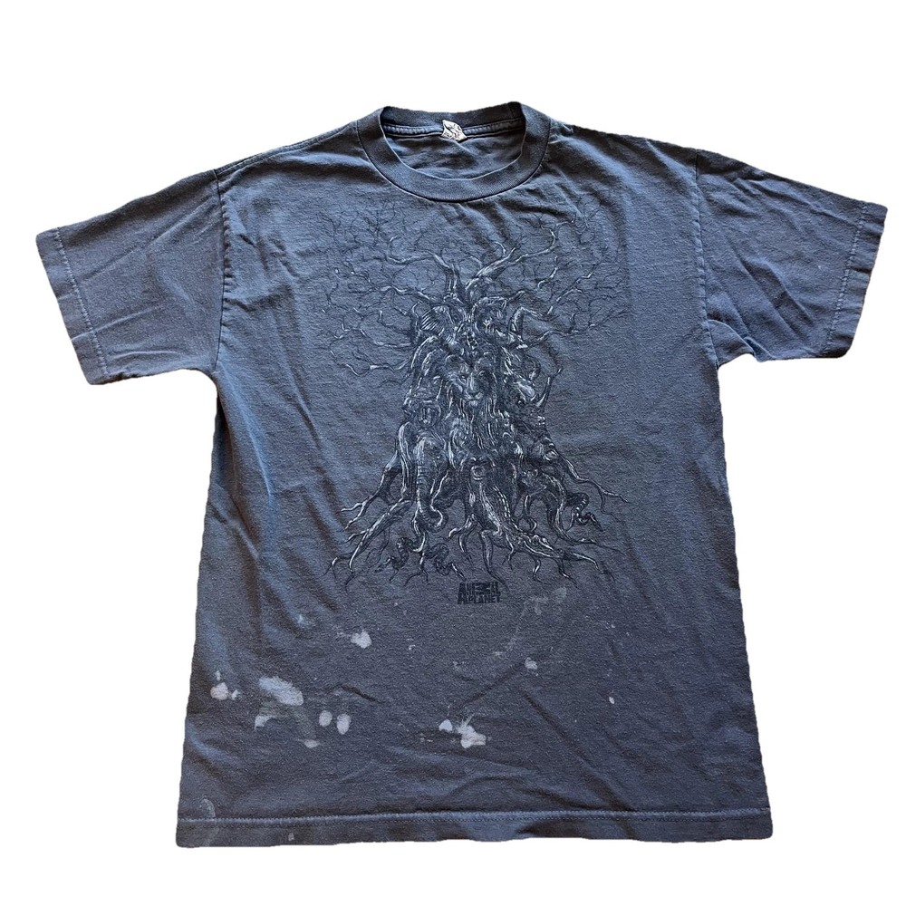 Y2K Animal Planet Shirt Mens Medium Gray Graphic Tree Tee T-Shirt Distressed