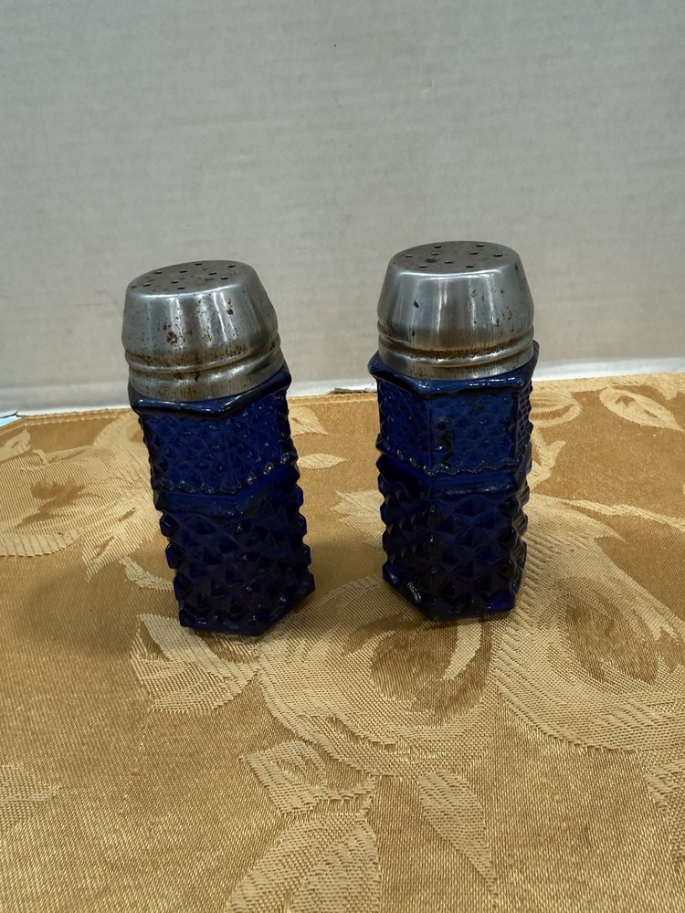 Vintage Cobalt Blue Glass Anchor Hocking Wexford Salt and Pepper Shakers