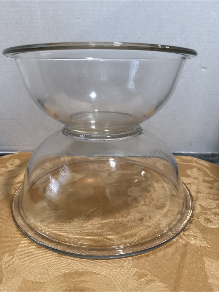 Pyrex Clear Glass Blue Tint Nesting Mixing Bowls #323/325 USA - Set of 2