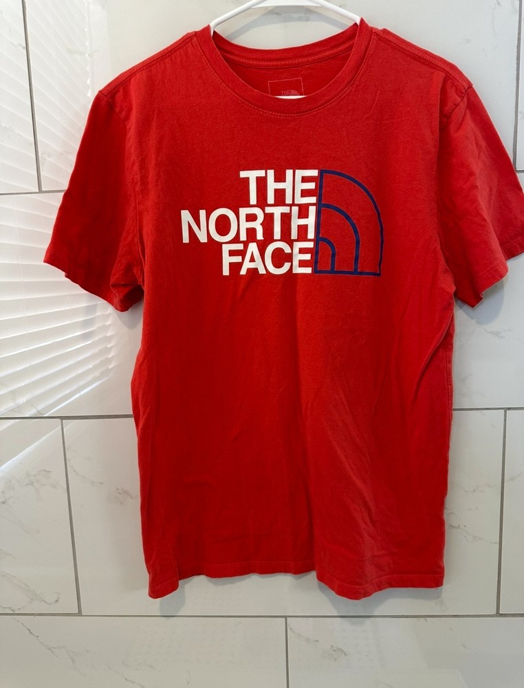 The North Face Men’s Medium Red Short Sleeve T-Shirt Logo Graphic Tee