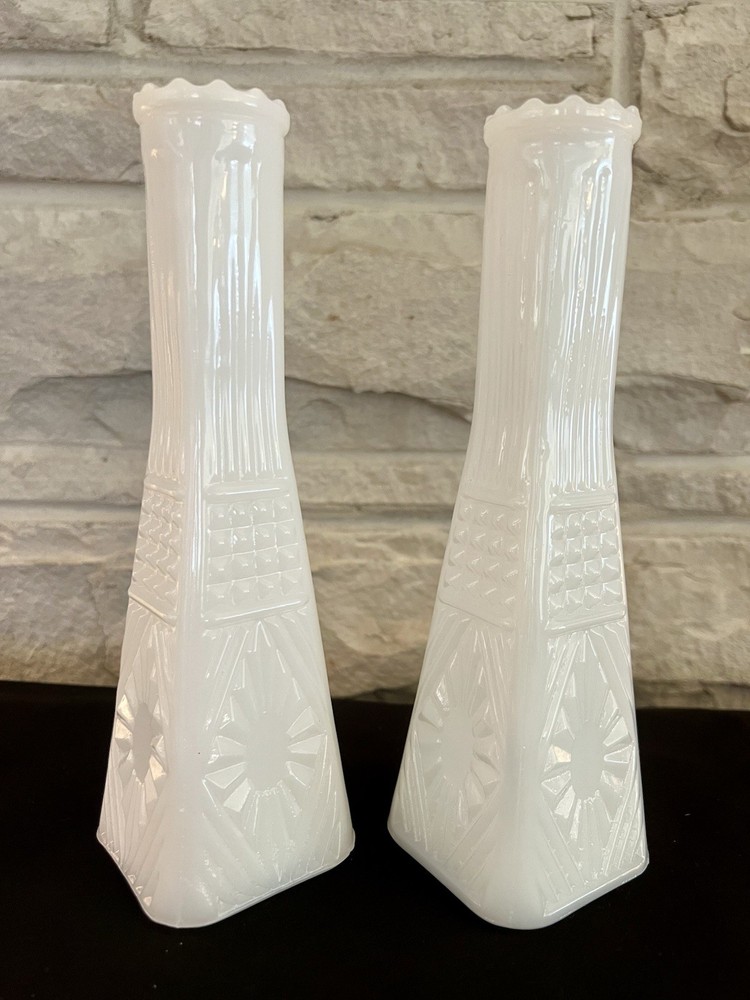 2 -1950’s Vintage Anchor Hocking Milk Glass Bud Vase in the Stars & Bars Pattern