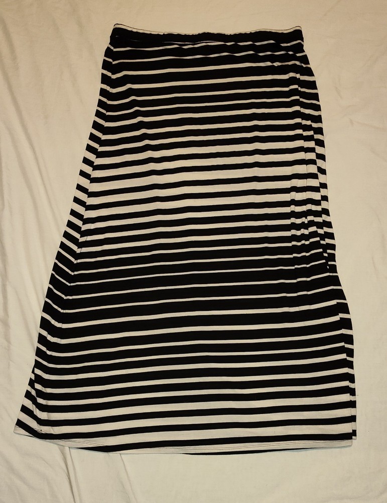 Roz & Ali Women's Black White Striped Polyester Stretch Long Skirt Size 2X