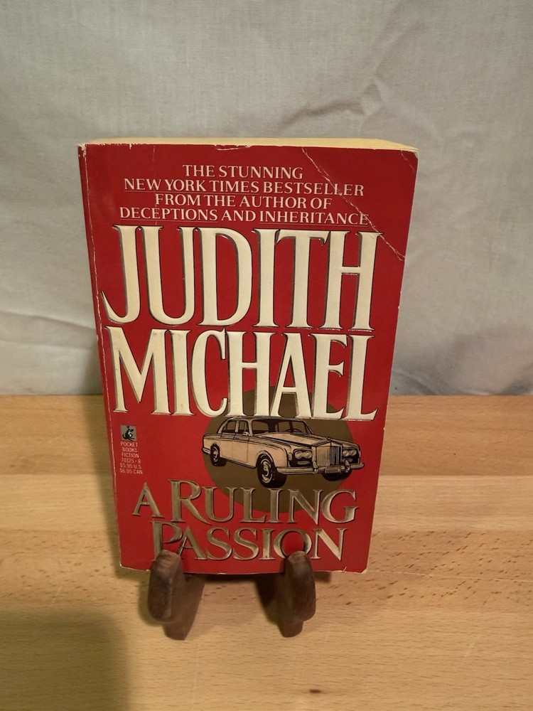 A Ruling Passion by Judith Michael Pre Owned Paperback